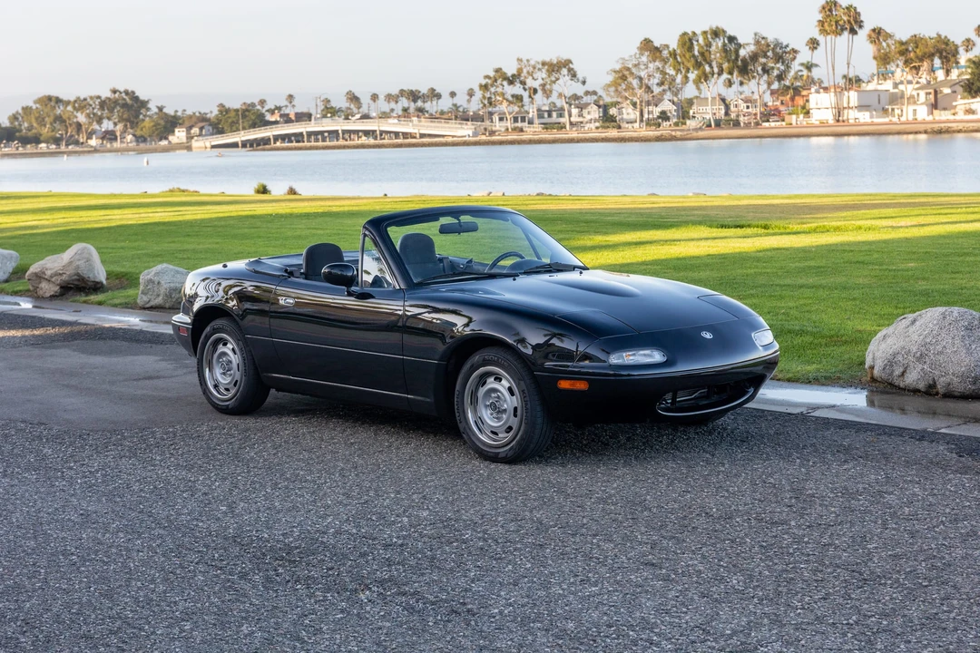 1995 Mazda NA MX-5 Miata - Image 28 of 31