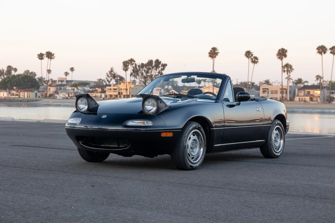 1995 Mazda NA MX-5 Miata - Image 5 of 31