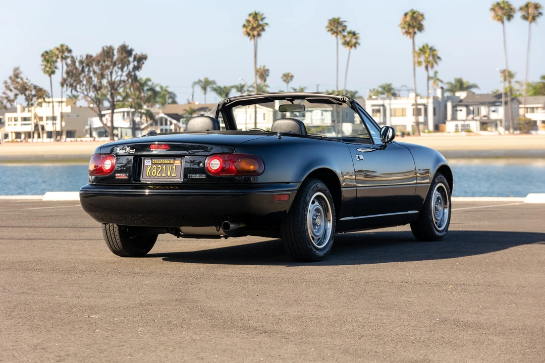 1995 Mazda NA MX-5 Miata - Image 17 of 31