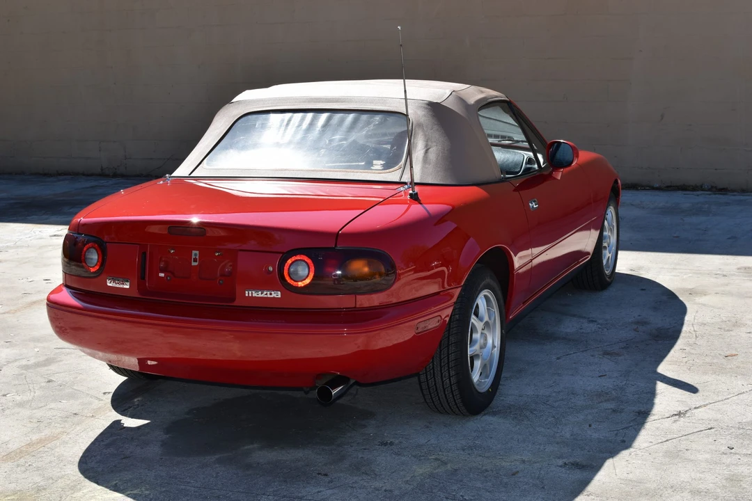 1995 Mazda NA MX-5 Miata - Image 22 of 31