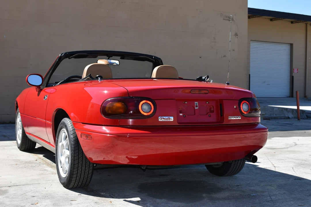 1995 Mazda NA MX-5 Miata - Image 13 of 31