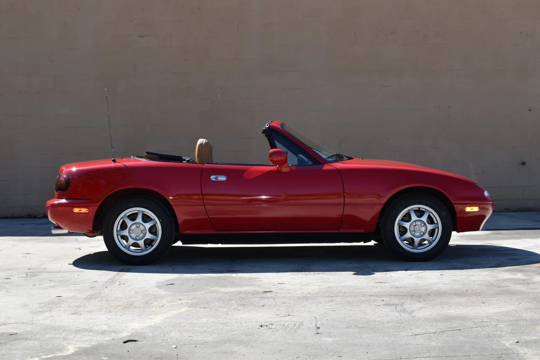 1995 Mazda NA MX-5 Miata - Image 9 of 31