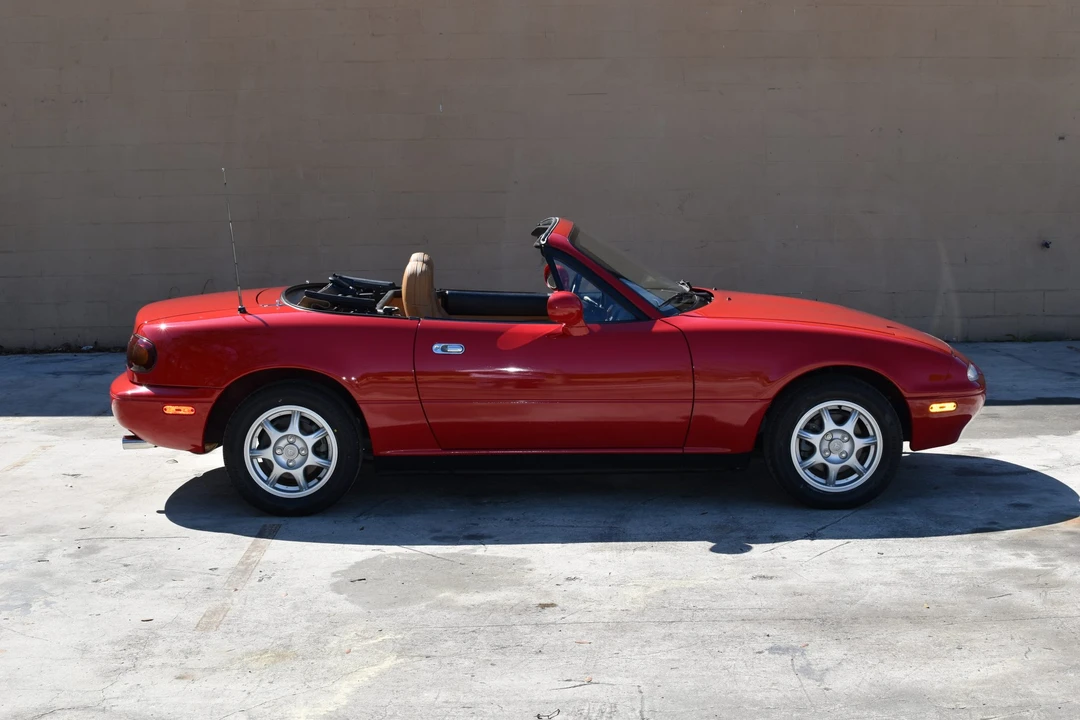 1995 Mazda NA MX-5 Miata - Image 8 of 31
