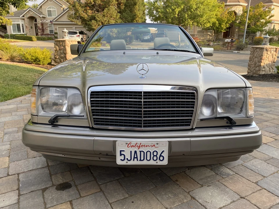 1995 Mercedes-Benz W124 E-Class - Image 3 of 31