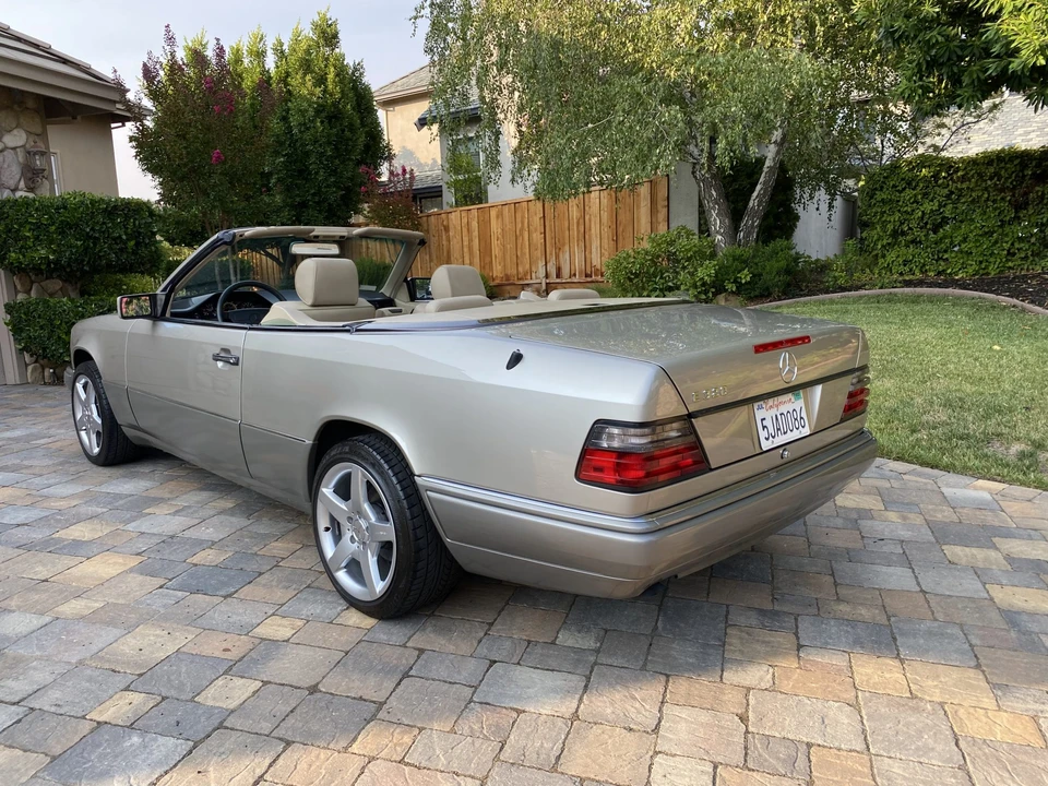 1995 Mercedes-Benz W124 E-Class - Image 11 of 31