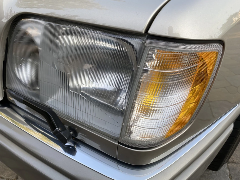 1995 Mercedes-Benz W124 E-Class - Image 24 of 31