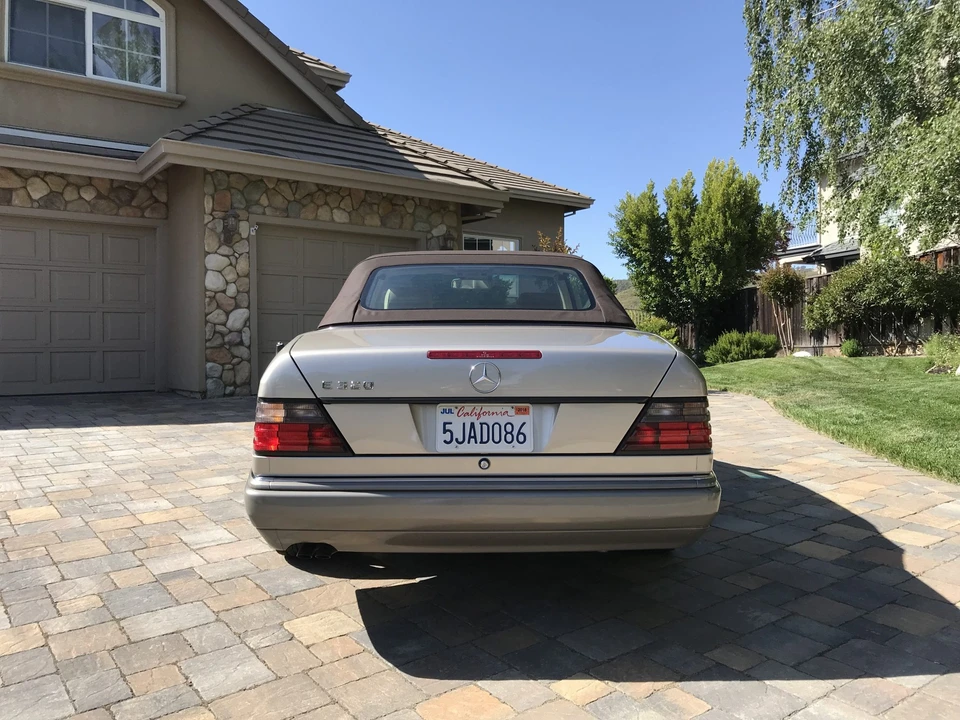 1995 Mercedes-Benz W124 E-Class - Image 17 of 31