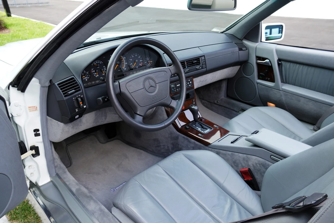 1995 Mercedes-Benz R129 SL-Class - Image 20 of 31