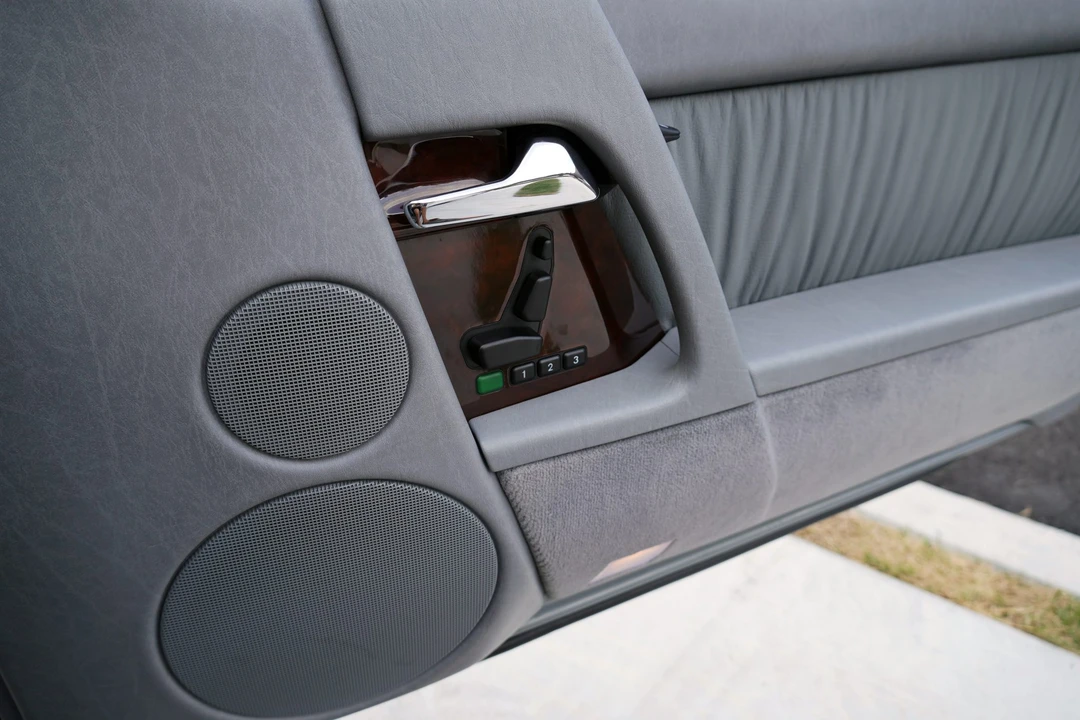 1995 Mercedes-Benz R129 SL-Class - Image 23 of 31