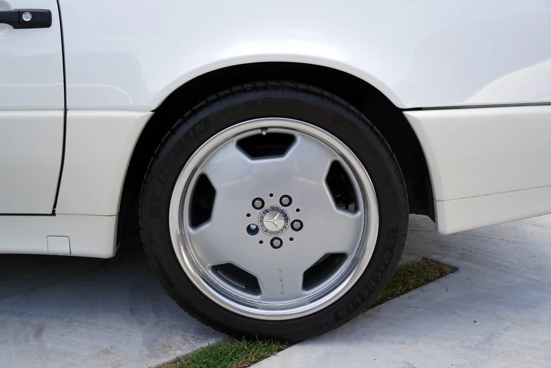 1995 Mercedes-Benz R129 SL-Class - Image 17 of 31