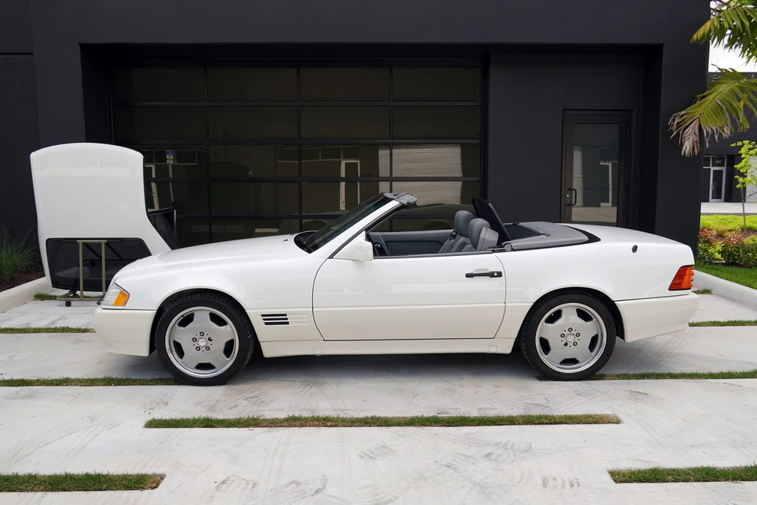 1995 Mercedes-Benz R129 SL-Class - Image 4 of 31