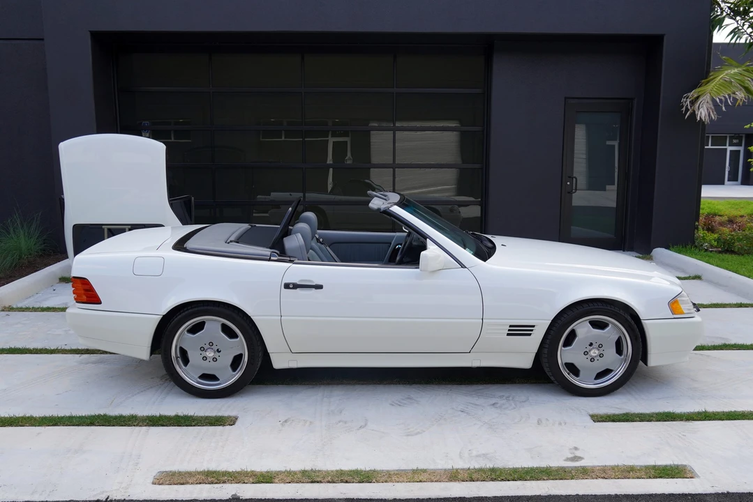 1995 Mercedes-Benz R129 SL-Class - Image 8 of 31
