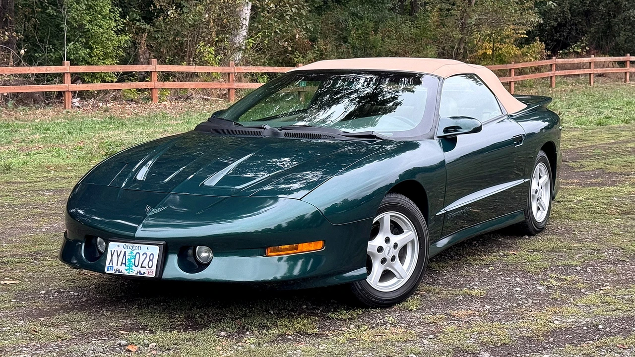 1995 Pontiac Firebird Trans Am 4th Gen - Image 2 of 31