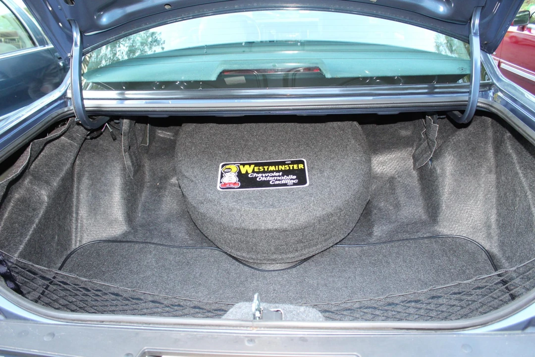 1996 Cadillac Fleetwood - Image 26 of 31