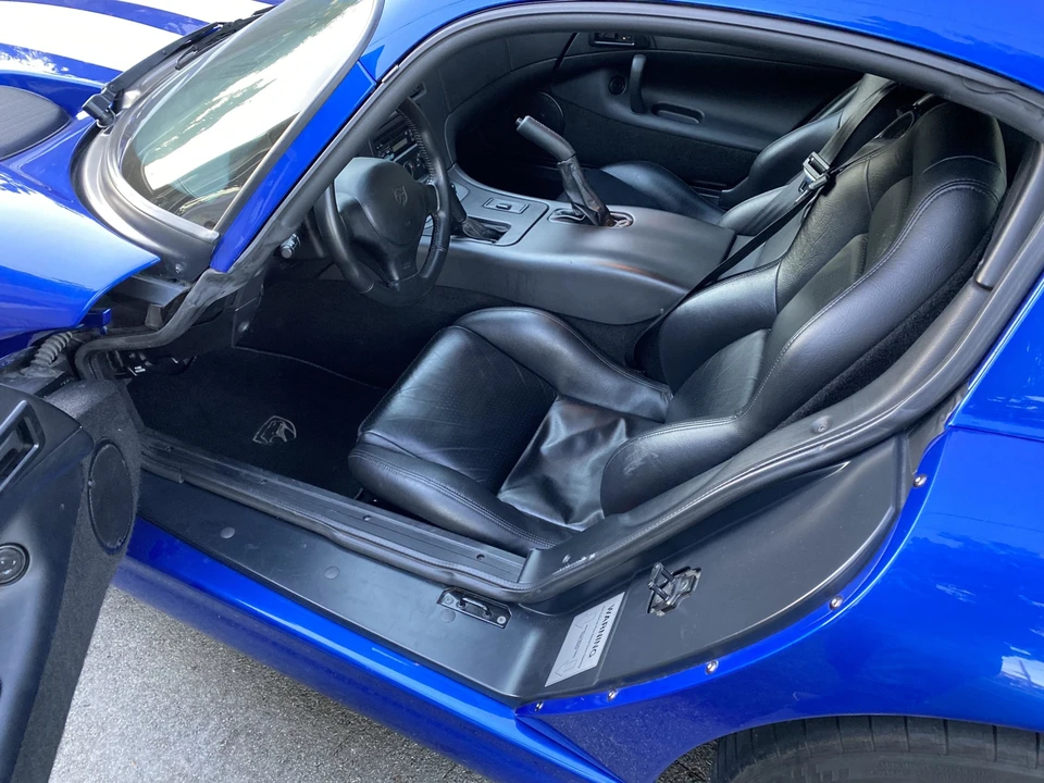 1996 Dodge Viper GTS 2nd Gen - Image 27 of 31