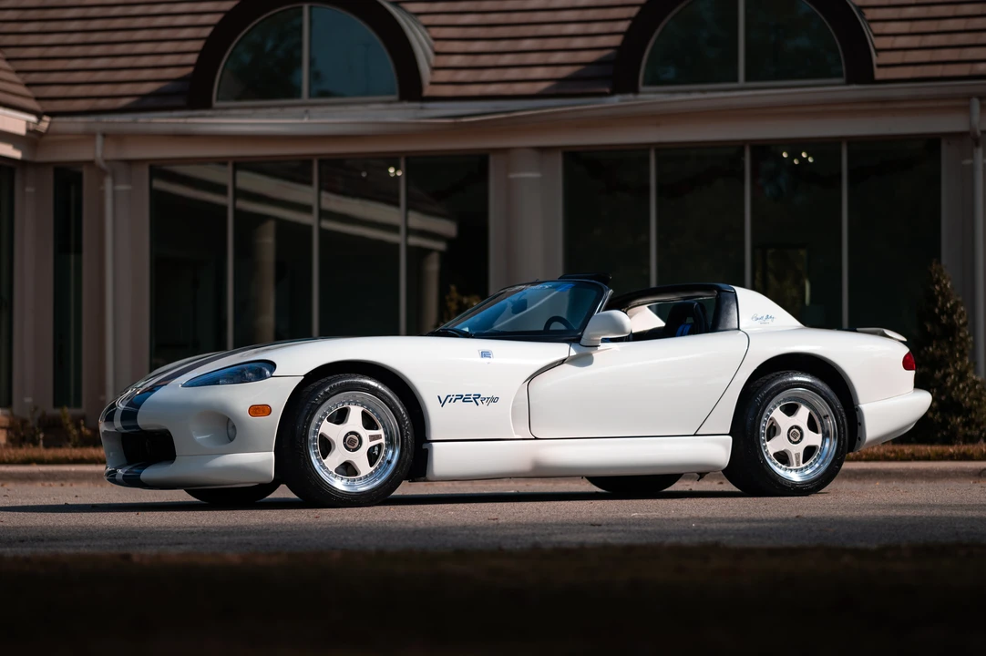 1996 Dodge Viper 2nd Gen - Image 16 of 31