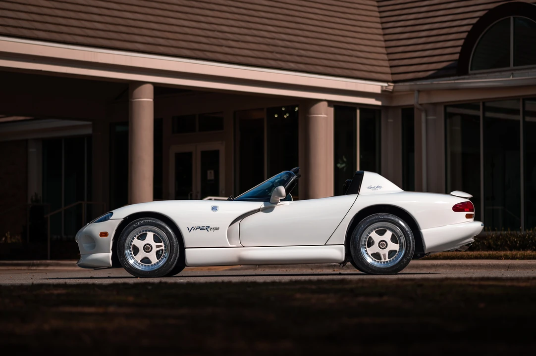 1996 Dodge Viper 2nd Gen - Image 17 of 31
