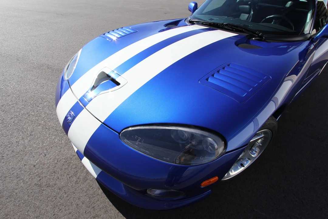 1997 Dodge Viper GTS 2nd Gen - Image 19 of 31