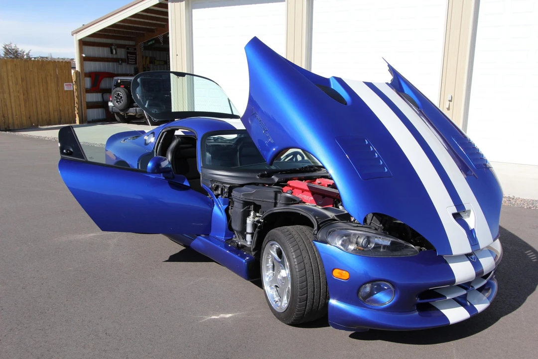 1997 Dodge Viper GTS 2nd Gen - Image 14 of 31