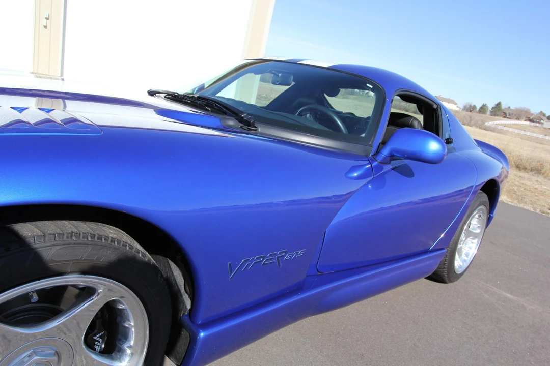 1997 Dodge Viper GTS 2nd Gen - Image 23 of 31