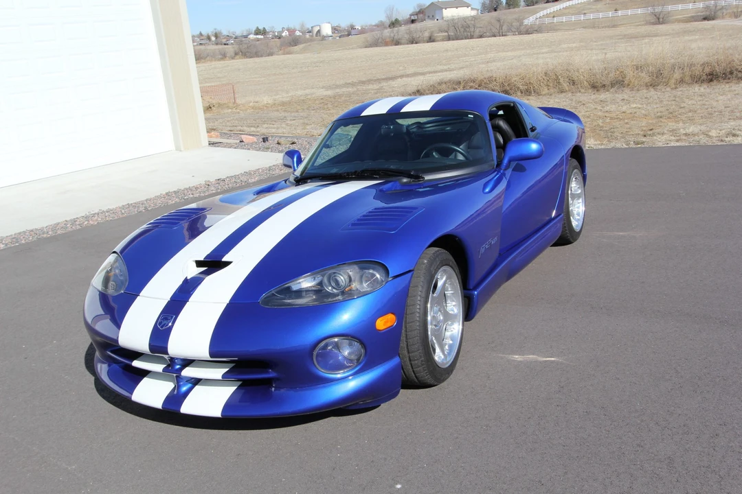 1997 Dodge Viper GTS 2nd Gen - Image 2 of 31