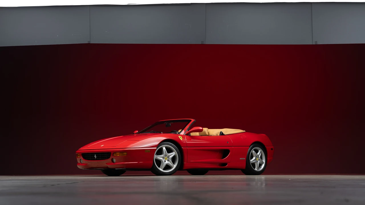 1997 Ferrari F355 Spider - Image 4 of 31
