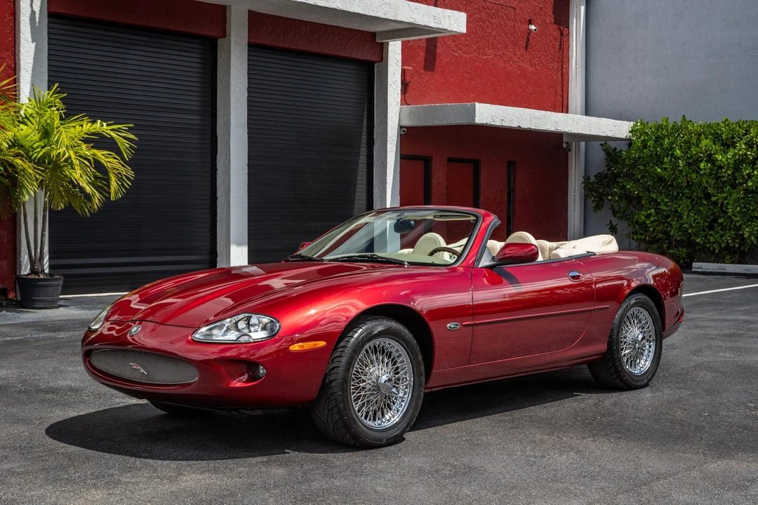 1997 Jaguar X100 XK8 - Image 4 of 31