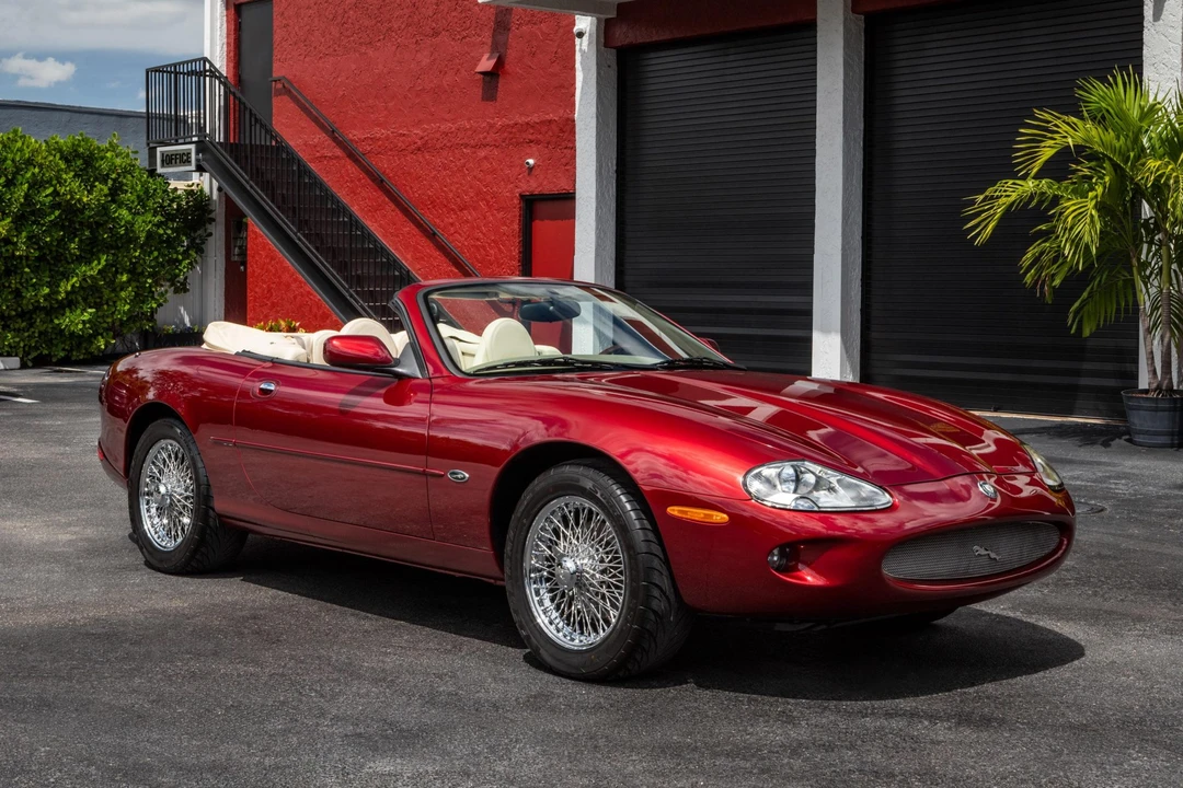 1997 Jaguar X100 XK8 - Image 16 of 31