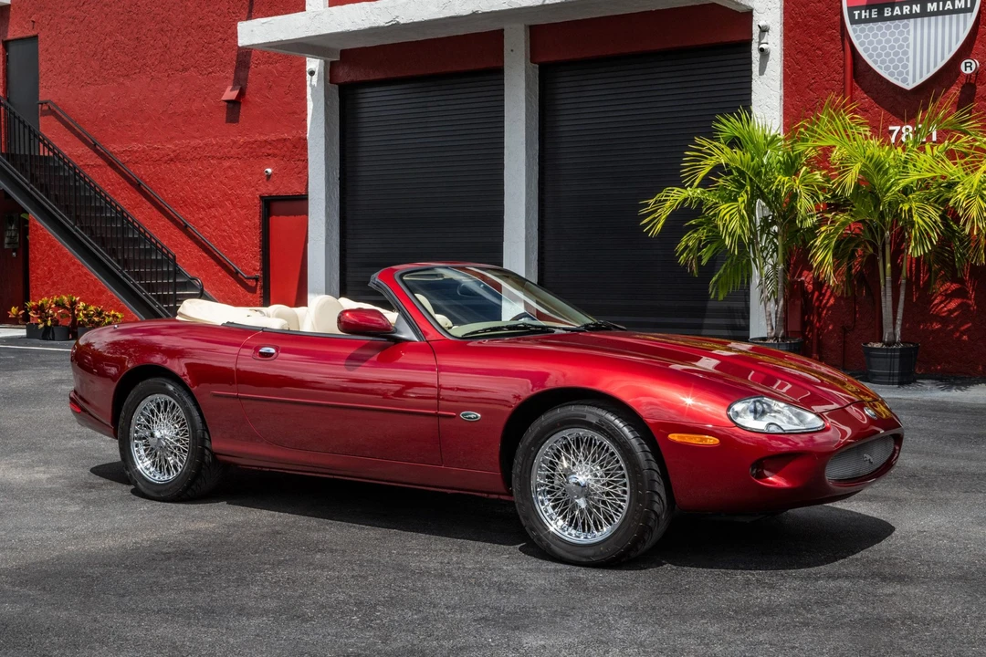 1997 Jaguar X100 XK8 - Image 17 of 31