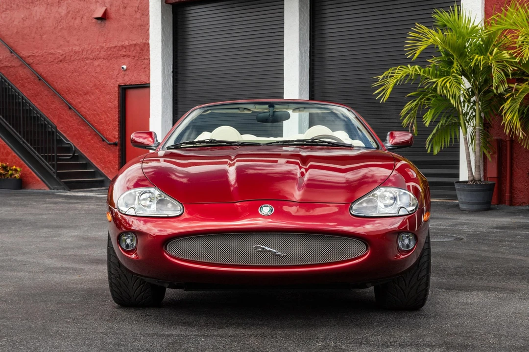 1997 Jaguar X100 XK8 - Image 19 of 31