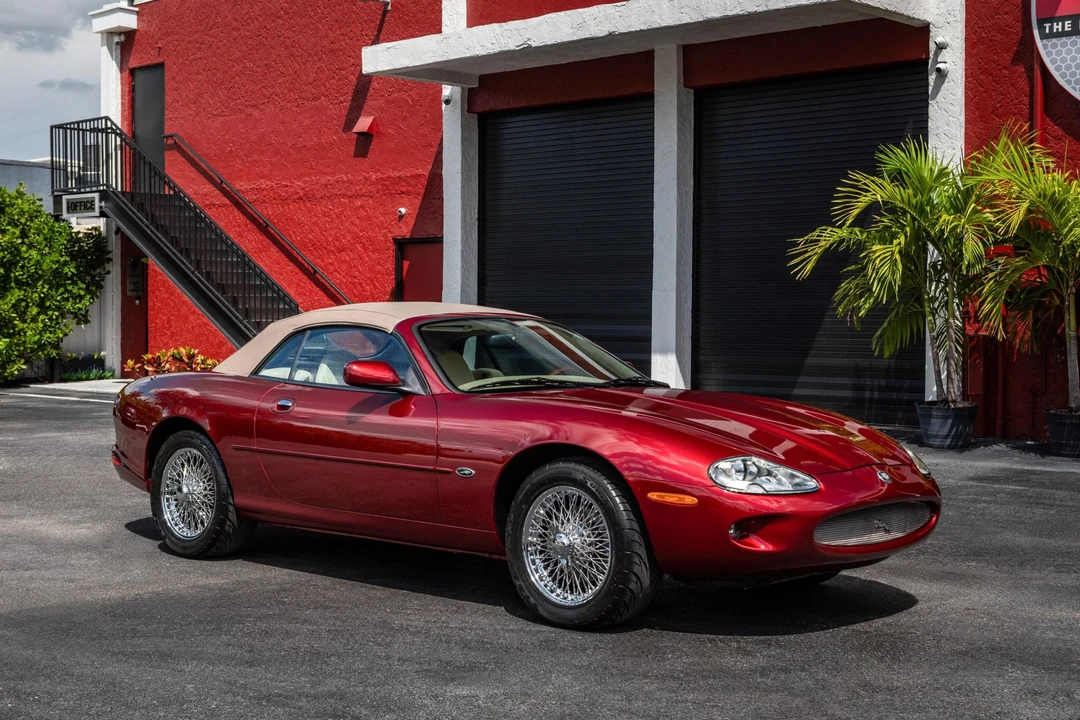1997 Jaguar X100 XK8 - Image 27 of 31
