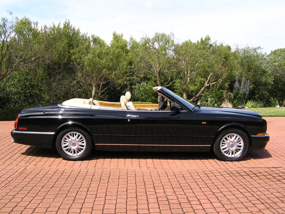 1998 Bentley Azure 1st Gen - Image 10 of 31