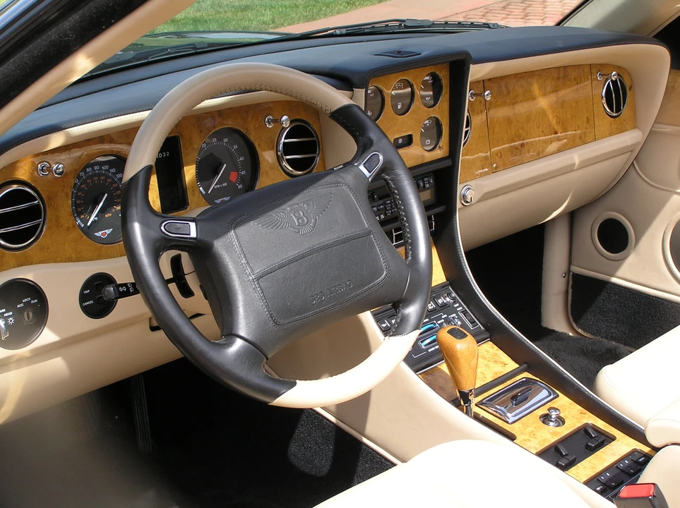 1998 Bentley Azure 1st Gen - Image 24 of 31