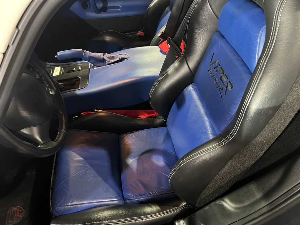 1998 Dodge Viper GTS 2nd Gen - Image 28 of 31