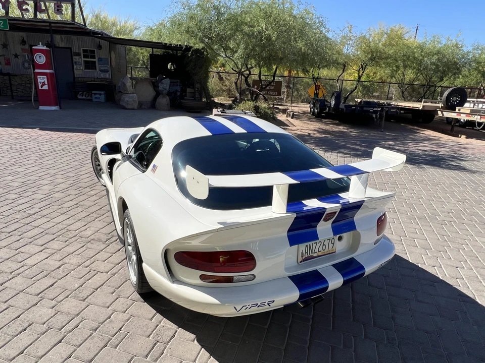 1998 Dodge Viper GTS 2nd Gen - Image 9 of 31