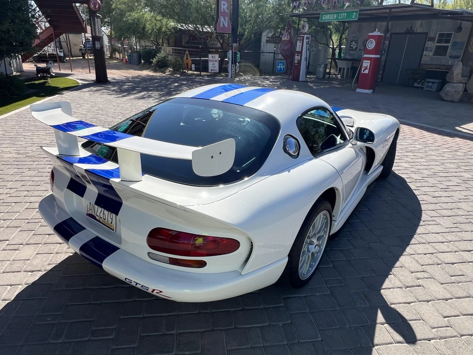 1998 Dodge Viper GTS 2nd Gen - Image 13 of 31