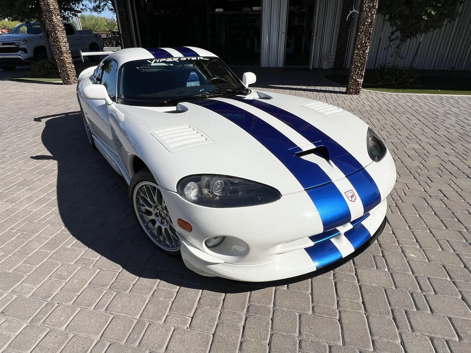 1998 Dodge Viper GTS 2nd Gen - Image 24 of 31