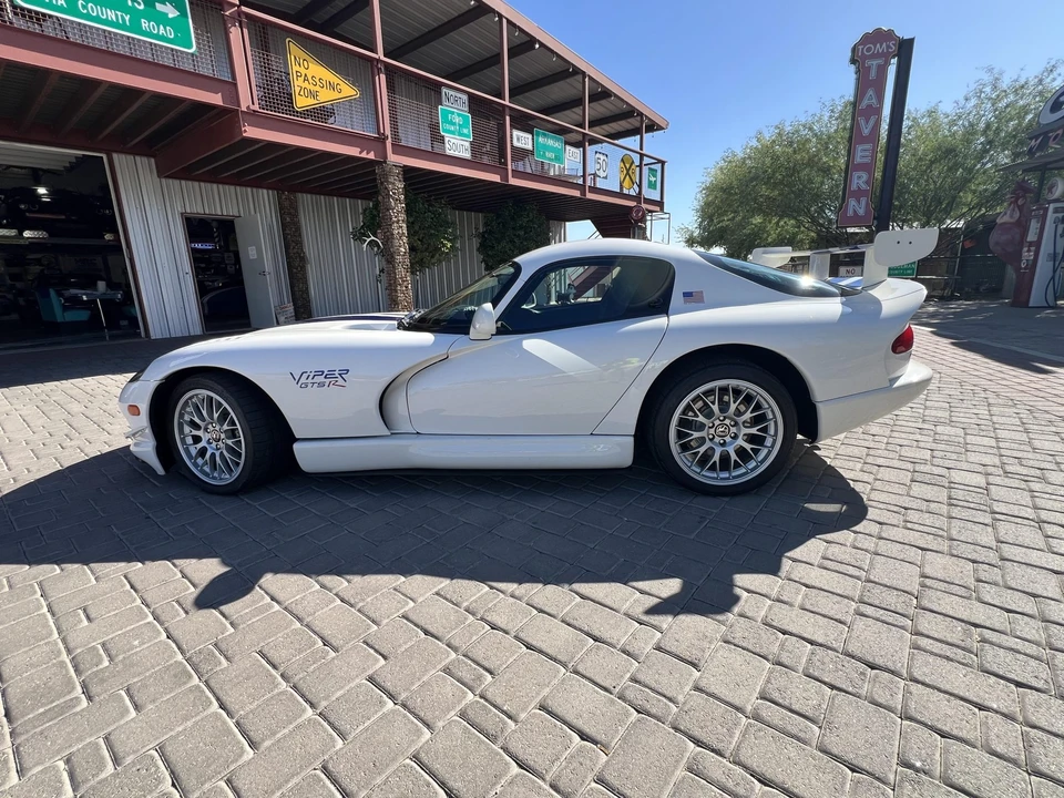 1998 Dodge Viper GTS 2nd Gen - Image 5 of 31