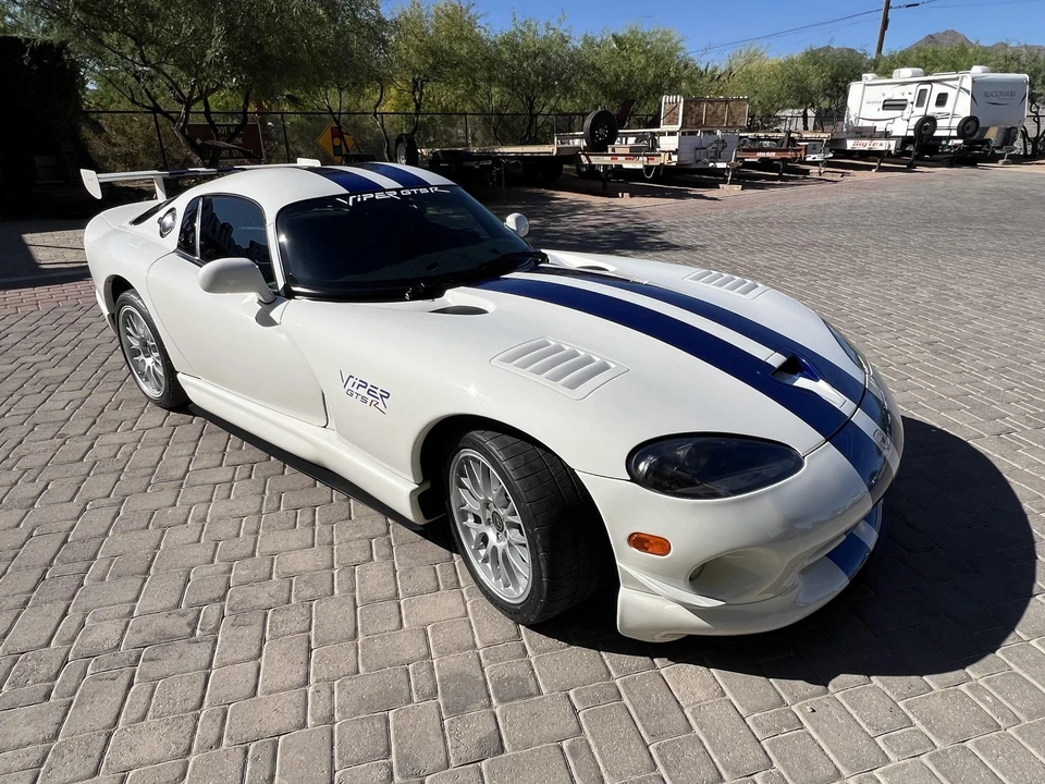 1998 Dodge Viper GTS 2nd Gen - Image 22 of 31