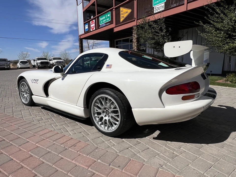 1998 Dodge Viper GTS 2nd Gen - Image 9 of 31
