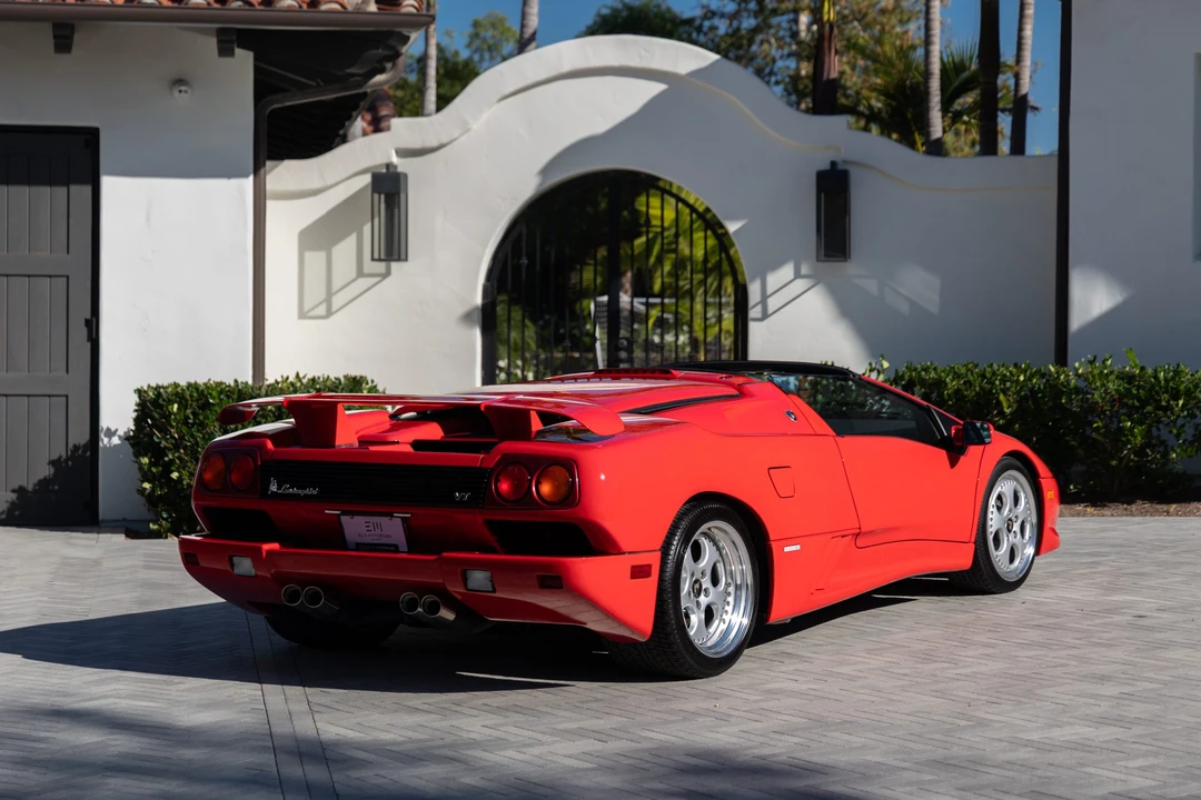 1999 Lamborghini Diablo VT - Image 12 of 31