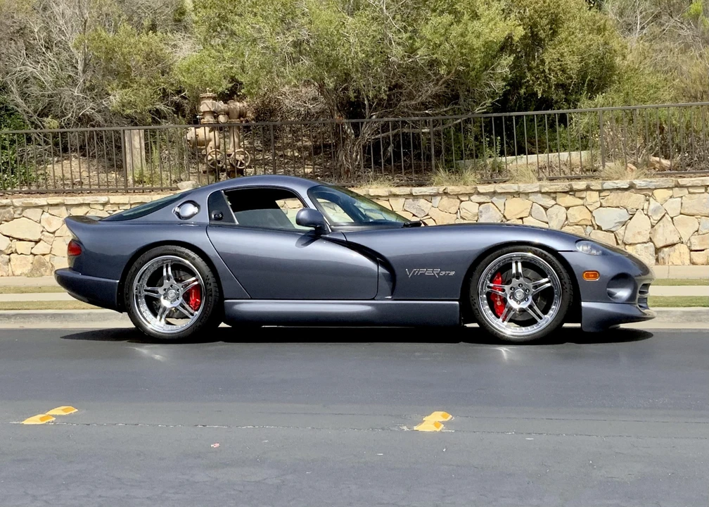 2000 Dodge Viper GTS 2nd Gen - Image 10 of 31
