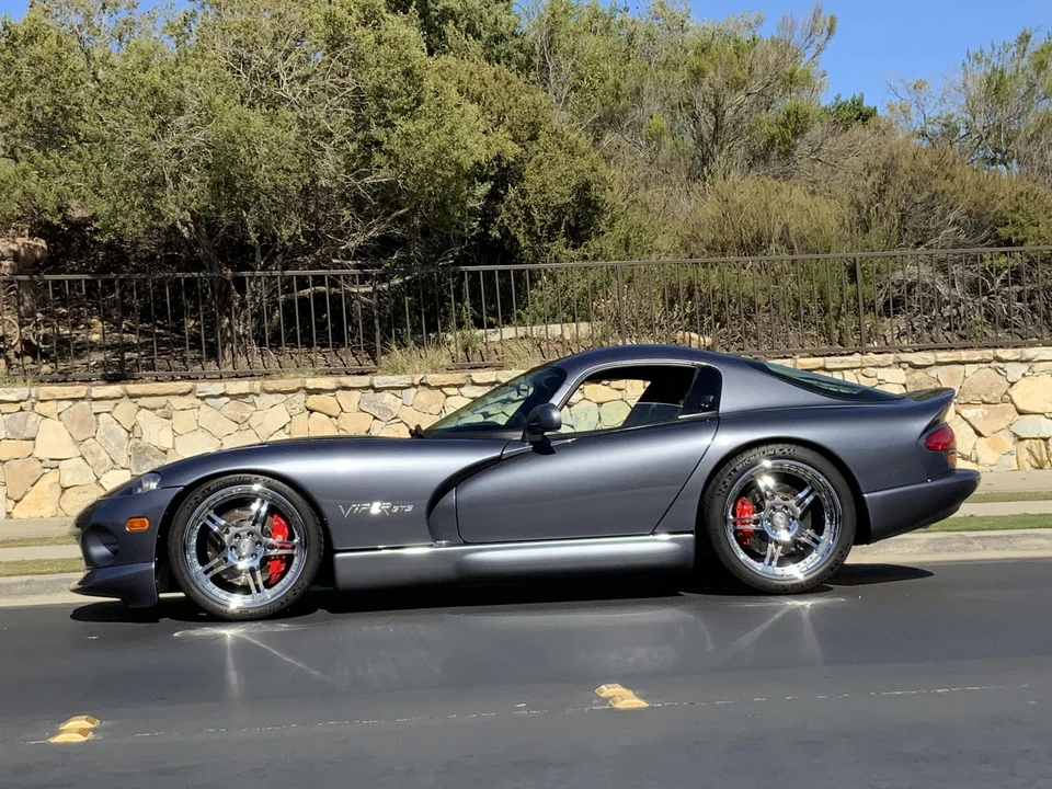 2000 Dodge Viper GTS 2nd Gen - Image 13 of 31
