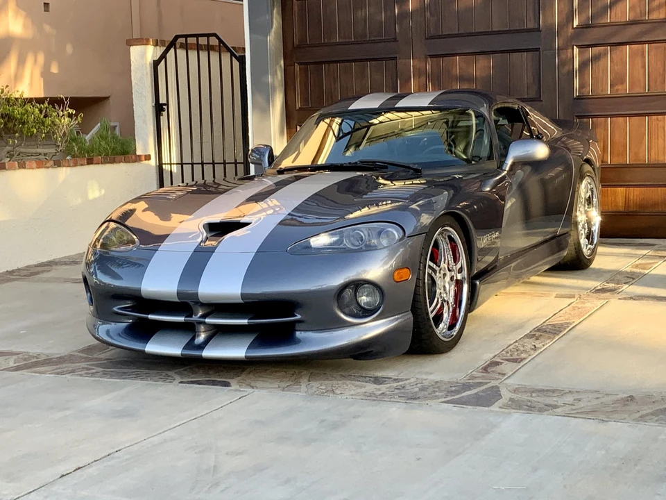 2000 Dodge Viper GTS 2nd Gen - Image 16 of 31
