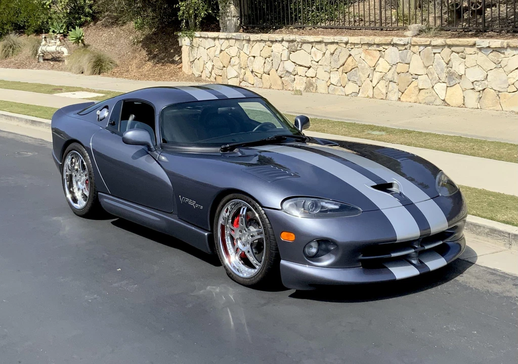 2000 Dodge Viper GTS 2nd Gen - Image 8 of 31