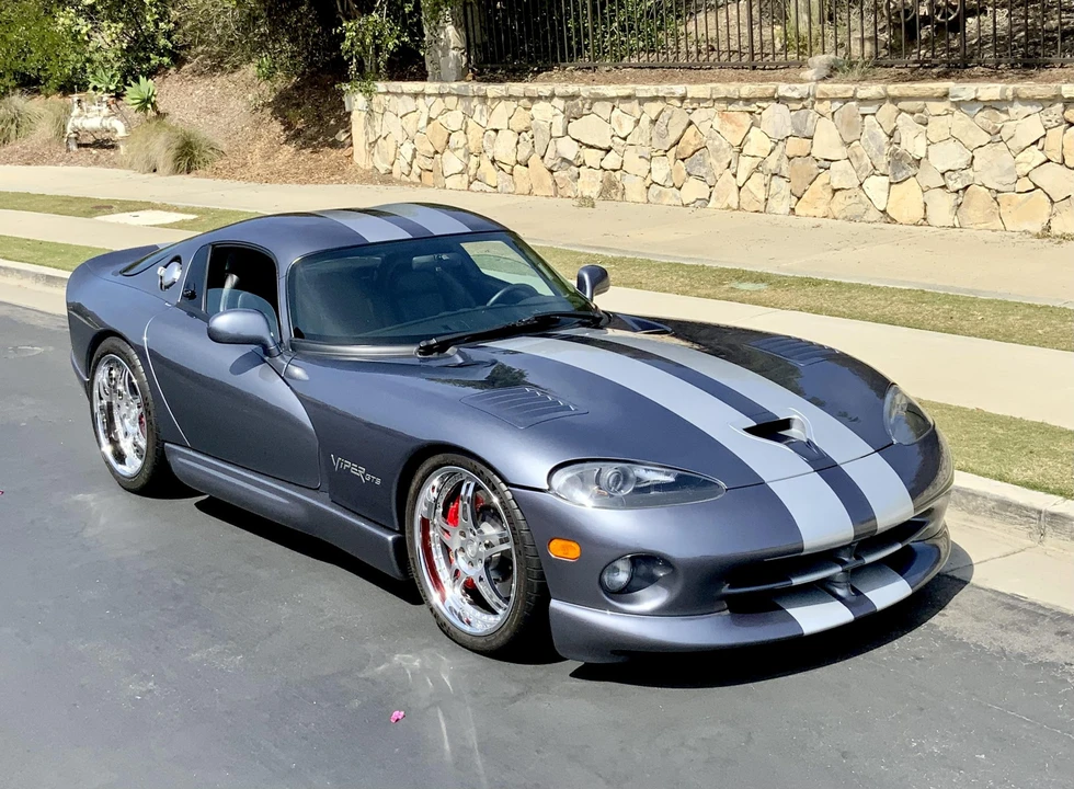 2000 Dodge Viper GTS 2nd Gen - Image 9 of 31