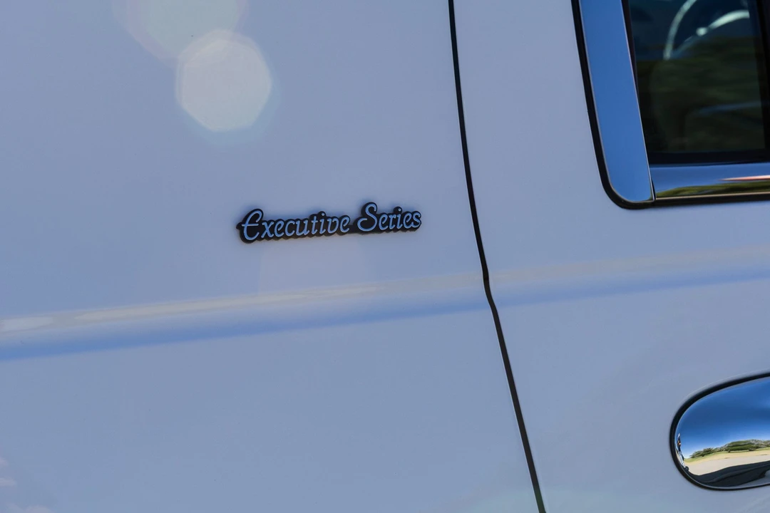 2000 Lincoln Town Car - Image 31 of 31