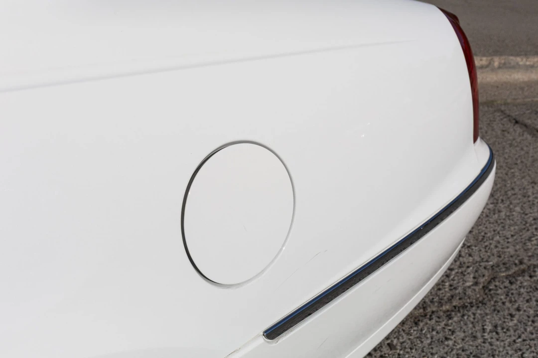 2000 Lincoln Town Car - Image 27 of 31