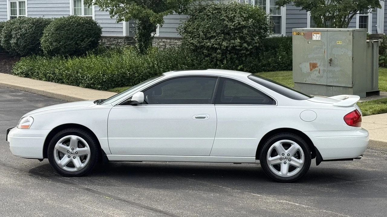 2001 Acura CL 2nd Gen - Image 3 of 31