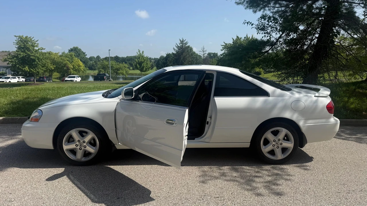 2001 Acura CL 2nd Gen - Image 18 of 31